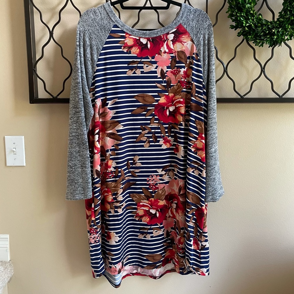 Navy striped with floral dress with pockets 2XL